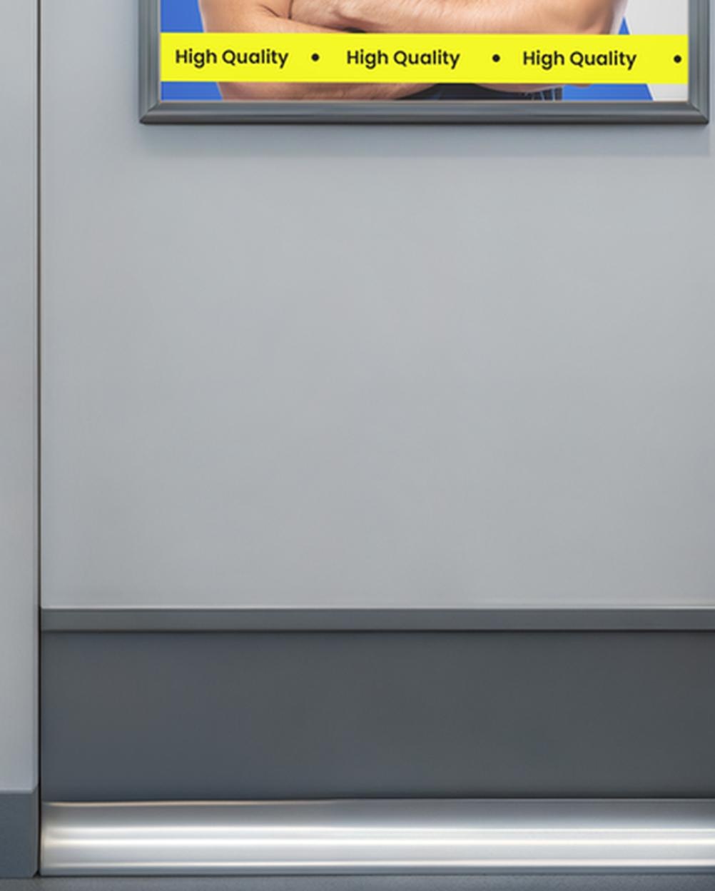 Mockup Anúncio Painel Vagão Metrô Profissional Close Up Mockup Mockup Anúncio Painel Vagão Metrô Profissional - Close Up Mockups de Publicidade Mockup PSD Profissional