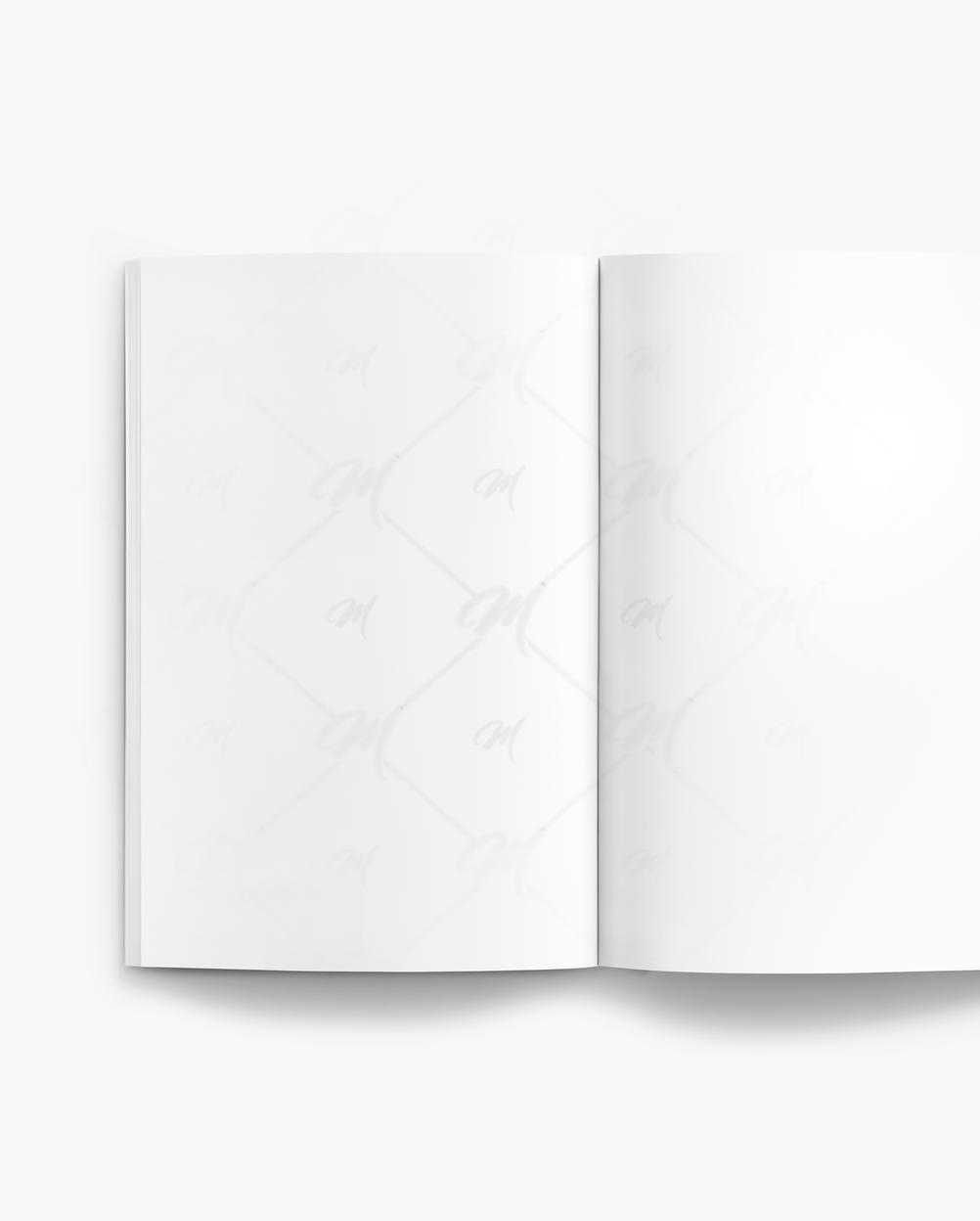 Mockup Revista Aberta Estúdio Fotográfico Mockup PSD Mockup Revista Aberta Estúdio Fotográfico - Mockup PSD Mockups de Objetos Editável